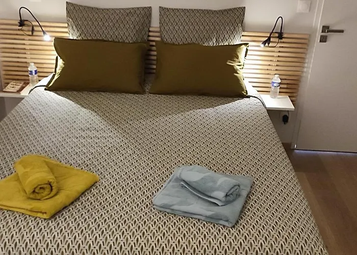 Bed & Breakfast Du Cote De Chez Paule, Avec Entree Independante Et Salle D'eau Privative Séméac