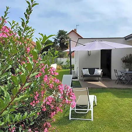 Du Cote De Chez Paule, Avec Entree Independante Et Salle D'eau Privative