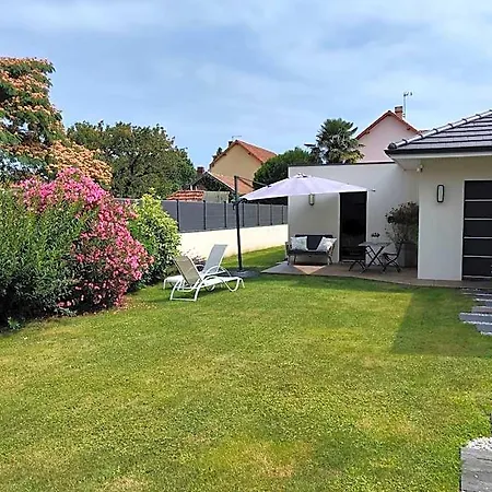 Du Cote De Chez Paule, Avec Entree Independante Et Salle D'eau Privative B&B Séméac